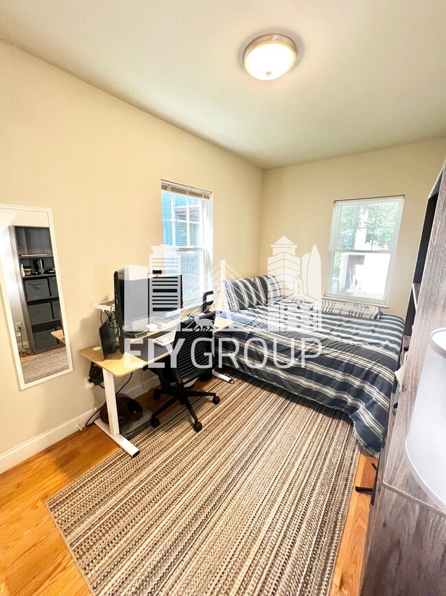 Photo - 8 Gilmore St Unit 1