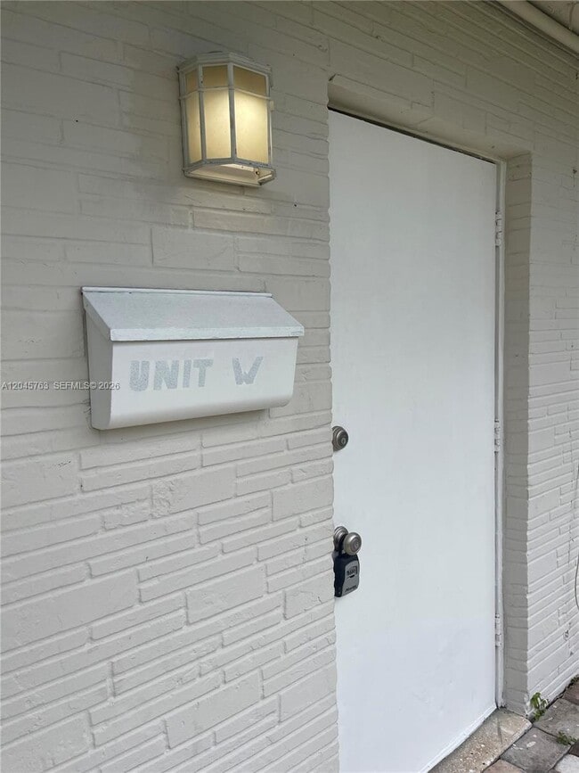Photo - 1004 SW 24th Ave Unit 1-W