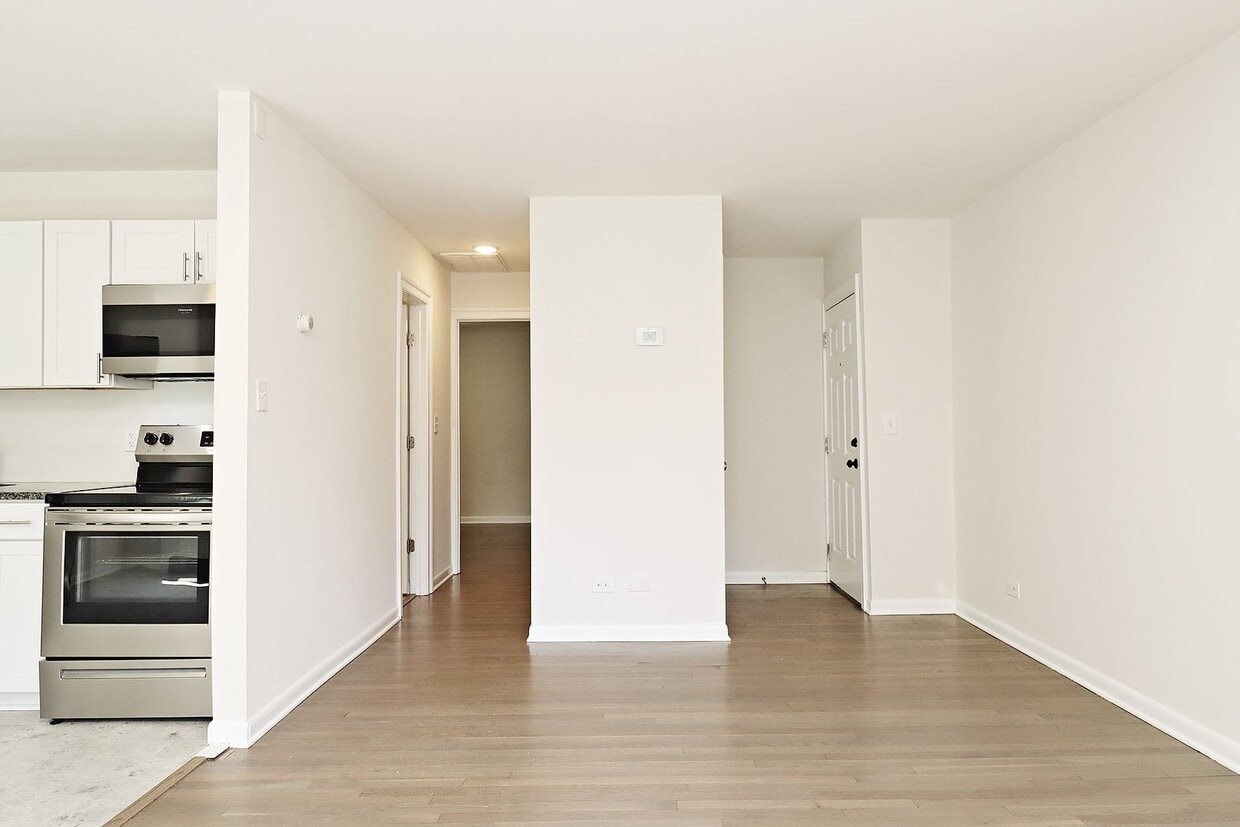 Dog-Friendly Apartment Near UVA & Downtown - Dog-Friendly Apartment Near UVA & Downtown