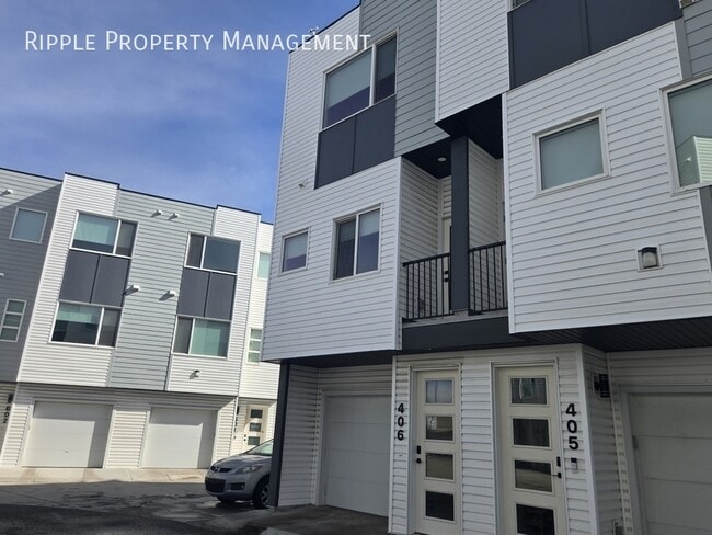 Photo - MODERN & SPACIOUS 2 BEDS, 2.5 BATHS TOWNHOUSE | PRIME PANORAMA HILLS LOCATION