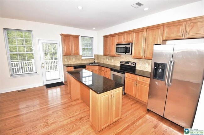 Photo - 101 Highlands Blvd