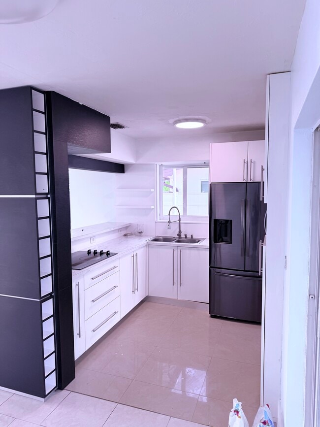 Photo - 2707 Pine Tree Dr