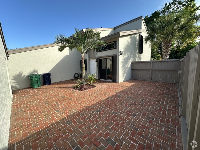 Building Photo - 11413 SW 110th Ln Rental