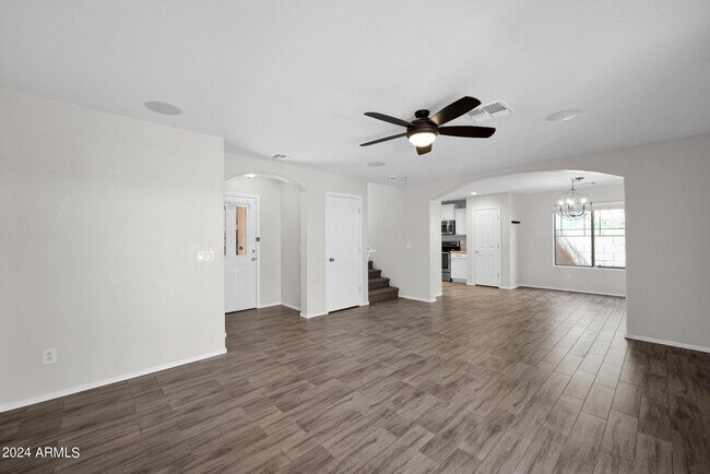 Photo - 2532 E Vermont Dr