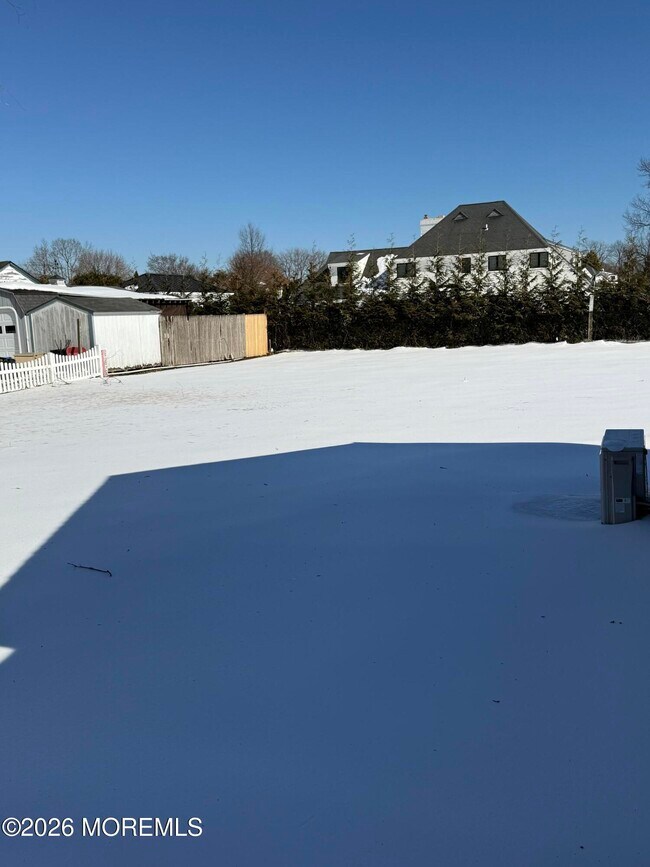 Photo - 474 Monmouth Rd