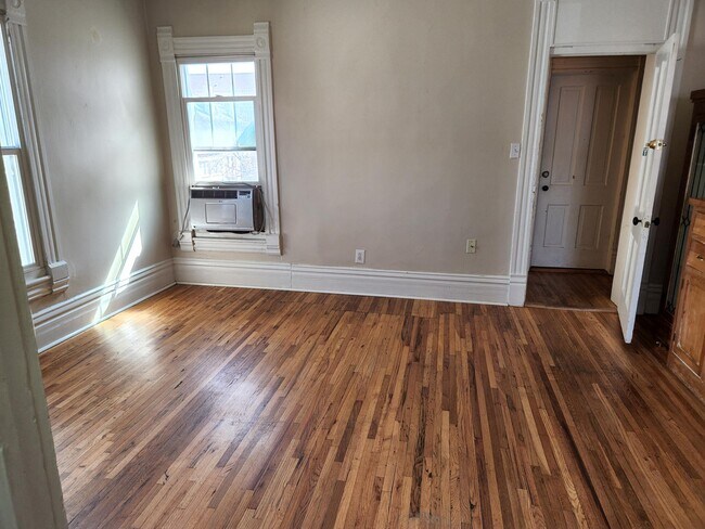 Photo - 1639 N Ogden St