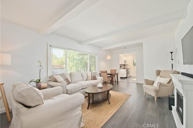 Photo - 5759 Jamieson Ave