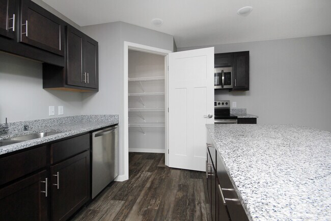 Sapphire A.4 Pantry