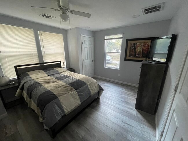 Photo - 208 E Magnolia St Unit Suite A