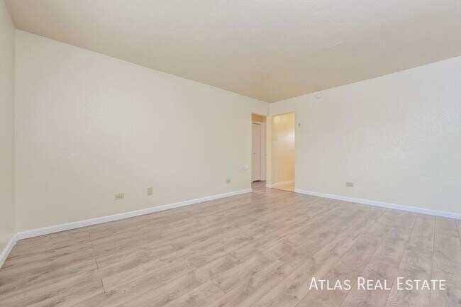 Photo - 1463 W Byers Pl