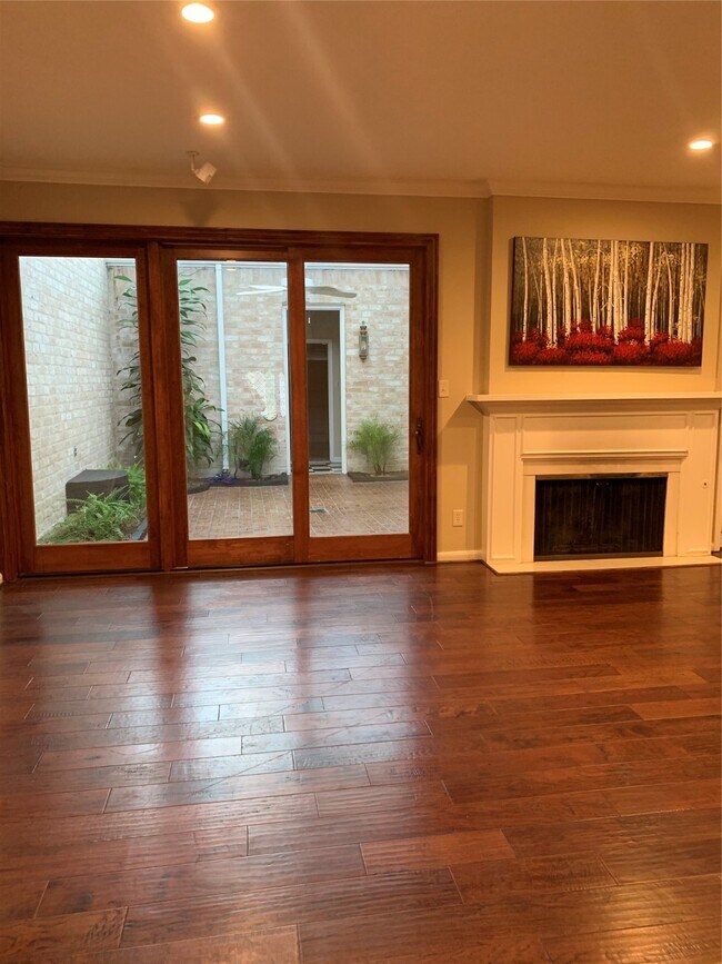 Photo - 7611 Olympia Dr