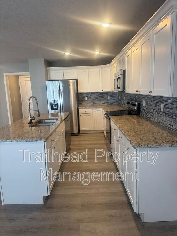 Photo - 603 Hillcrest St