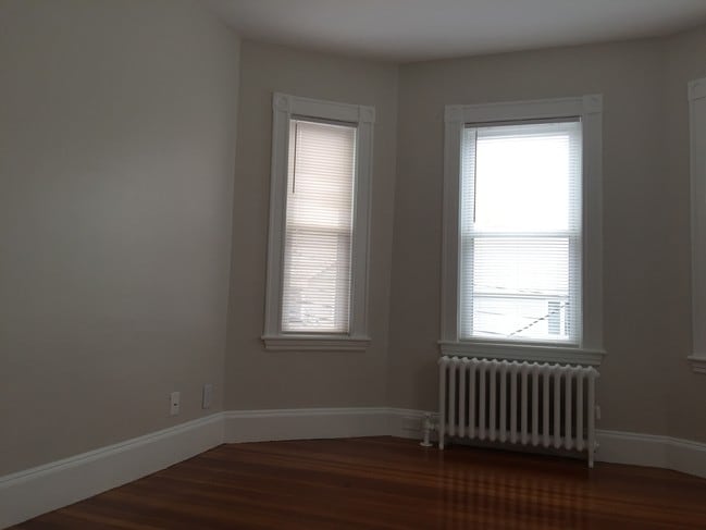 Photo - 19 Portsmouth St Unit 2