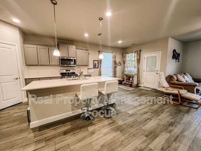 Photo - 5516 Nelson Pkwy