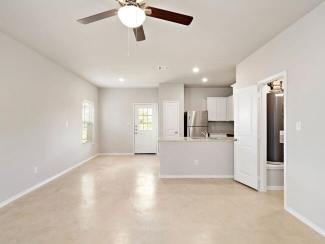 Photo - New Unit Available for Rent! Move In Speci...