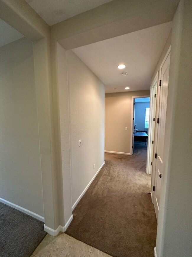 Photo - Spacious 4 Bed / 3 Bath Home with Large Covered Patio in Chico