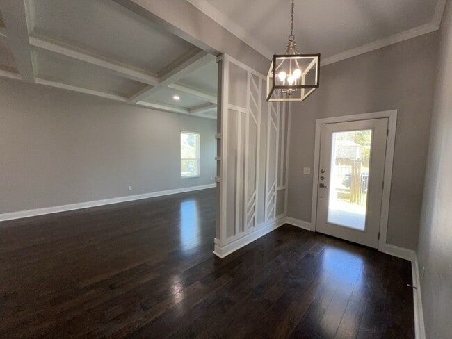 Photo - 401 Walton St