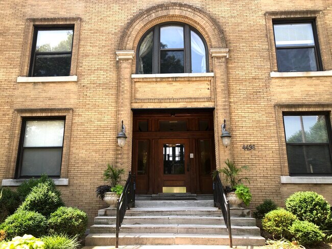 Photo - 4496 Maryland Ave Unit 1F