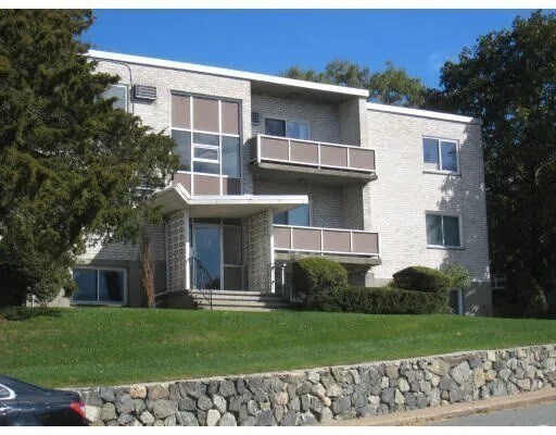 Building Photo - 29 Jacqueline Rd Unit E