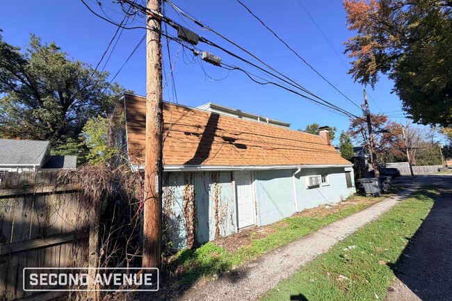 Photo - 208 S Thomas Ave