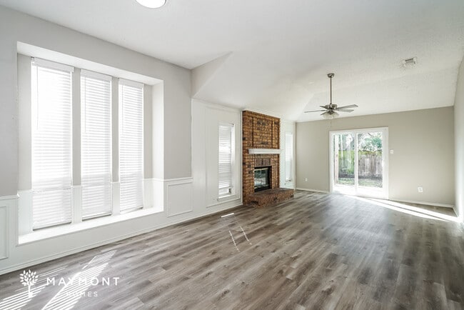 Photo - 5000 Highbank Dr