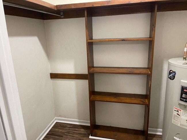 2060 Pat's Pl Unit A