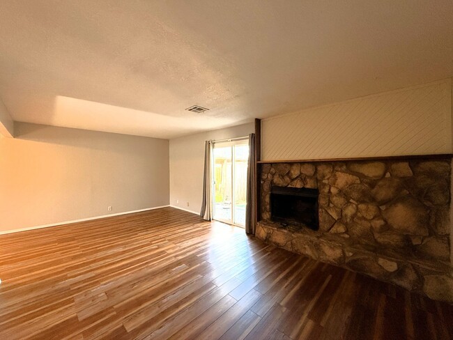 Photo - 8081 NW 23rd St