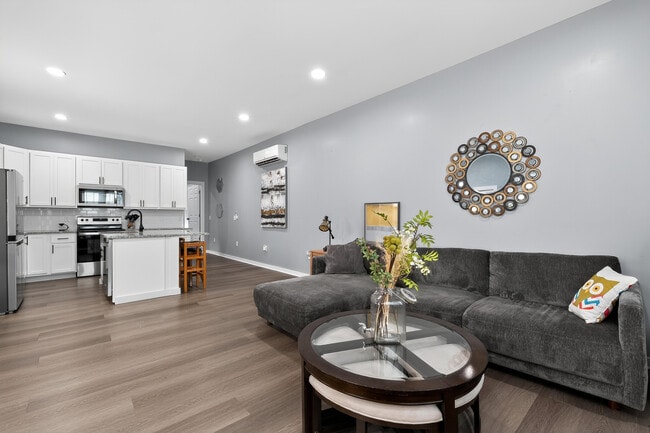 Photo - 1012 Jackson St