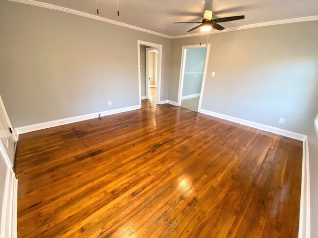 Photo - Remodeled 2-Bedroom Home with Modern Ameni...