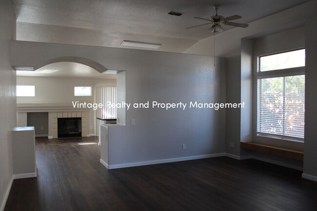 Photo - Recently Updated 3 Bedroom Home That Is Ready To Go!!!