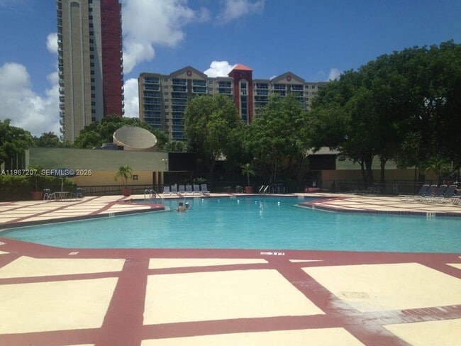 Photo - 17021 N Bay Rd Unit 904