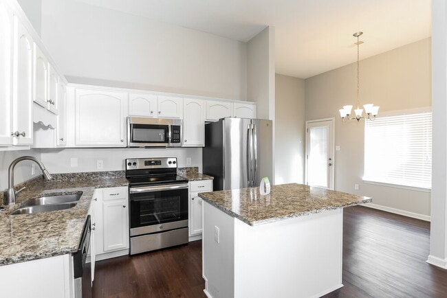 Photo - 8574 Napoli Dr