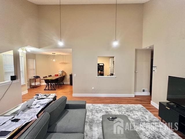 Photo - 211 Sunshine Ct