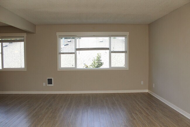 Photo - 2725-2743 SE Taylor St Unidad 2727