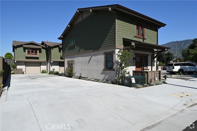 Building Photo - 117 N Vista Bonita Ave Unit B Rental