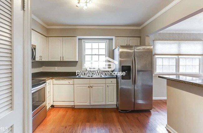 Photo - 6520 Roswell Rd NE