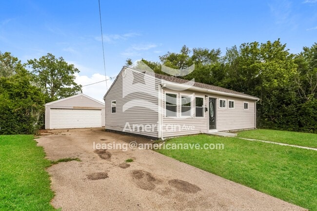 Photo - 1412 Guenther Rd