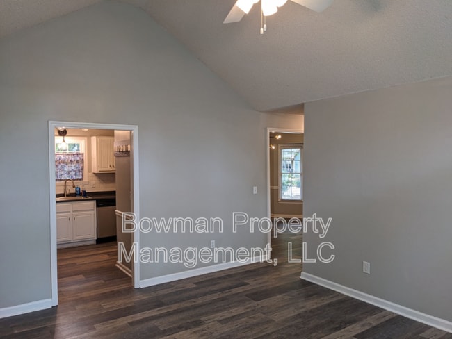 Photo - 145 Diamond Dr