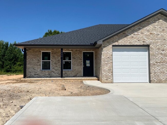 Building Photo - 1961 Glen Manor Ct