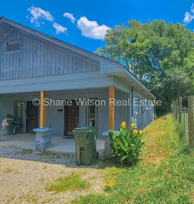 "Cozy Retreat in Chattanooga!" - "Cozy Retreat in Chattanooga!" Apartment Unit B