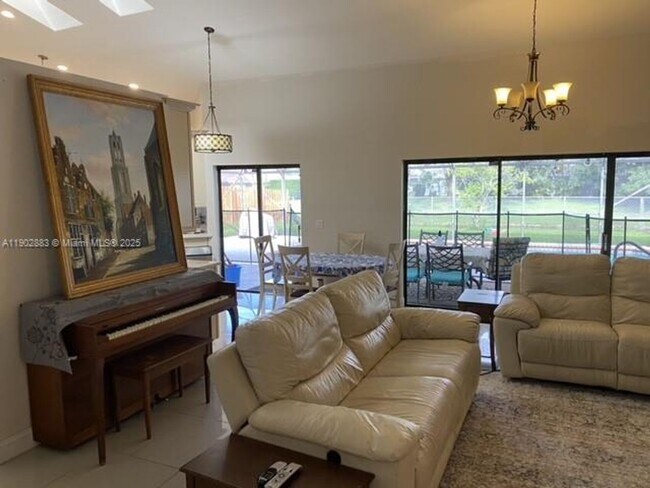Photo - 13647 Barberry Dr