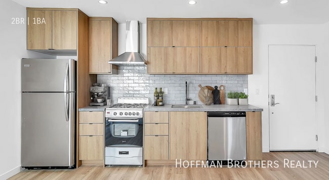 Photo - 233 Rosemont Ave Unidad 15