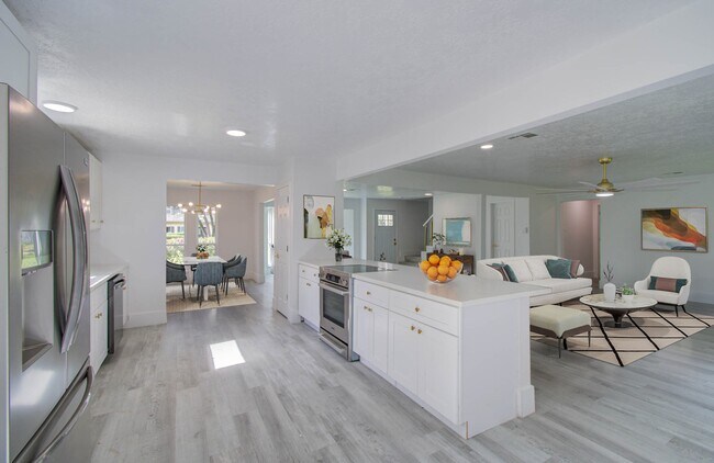 Photo - 550 Brandon Rd