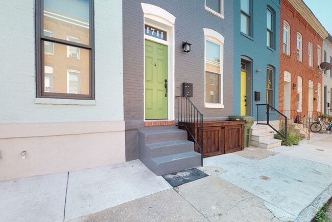 Photo - 1711 Latrobe St