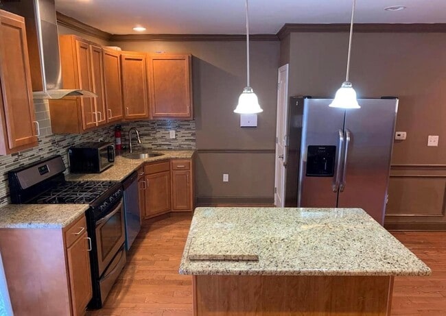 Photo - 348 Glen Echo Rd