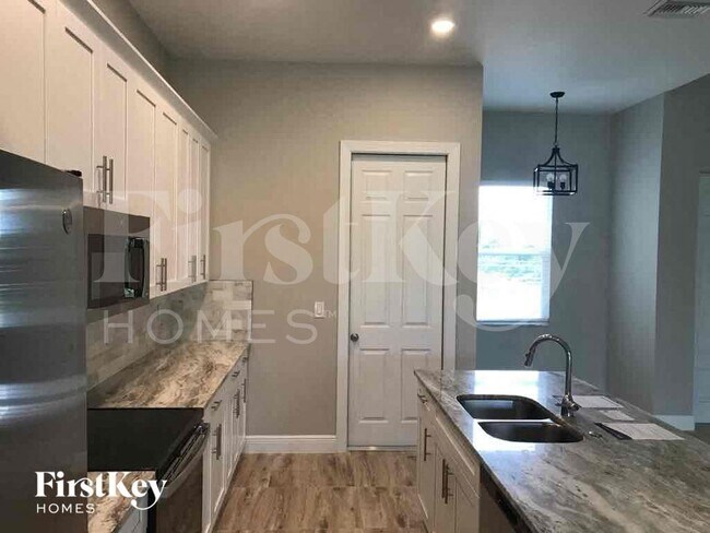 Photo - 3302 14th St SW