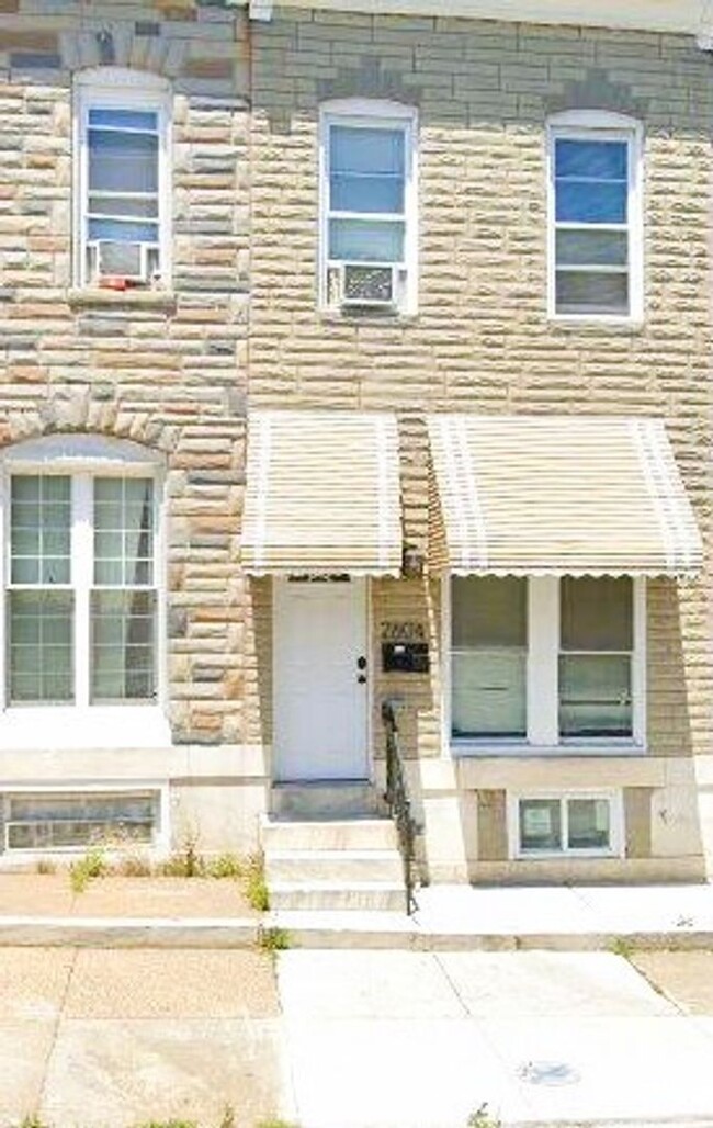 EAST BALTIMORE RENOVATED TOWNHOME CLOSE TO... - EAST BALTIMORE RENOVATED TOWNHOME CLOSE TO...