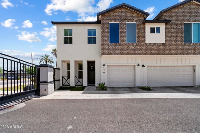 Photo - 3030 N 38th St Townhome