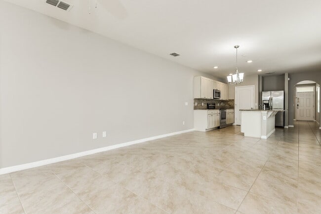 Photo - 3263 Grouse Ave