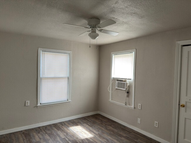 Photo - 1422 W Mariposa Dr